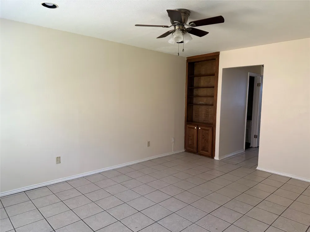 1294 Speight Avenue Waco, TX 76706