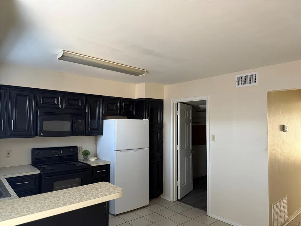 1294 Speight Avenue Waco, TX 76706