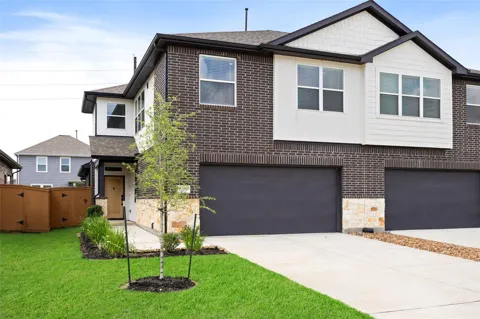 2707 Bronze Vista Drive