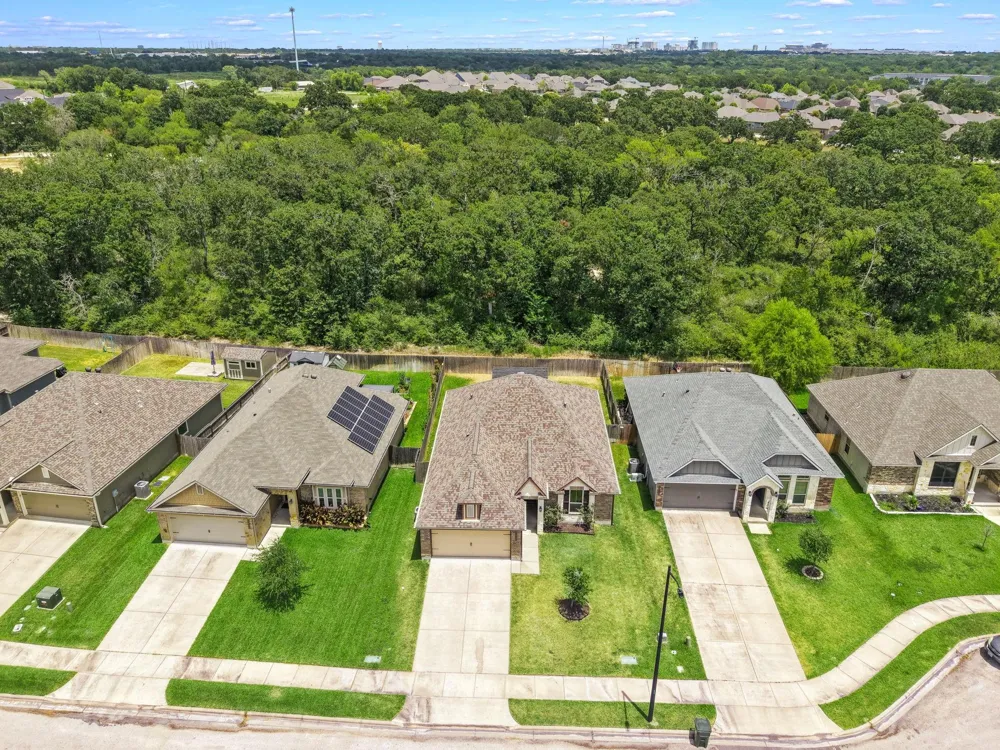2117 Stubbs Drive Bryan, TX 77807
