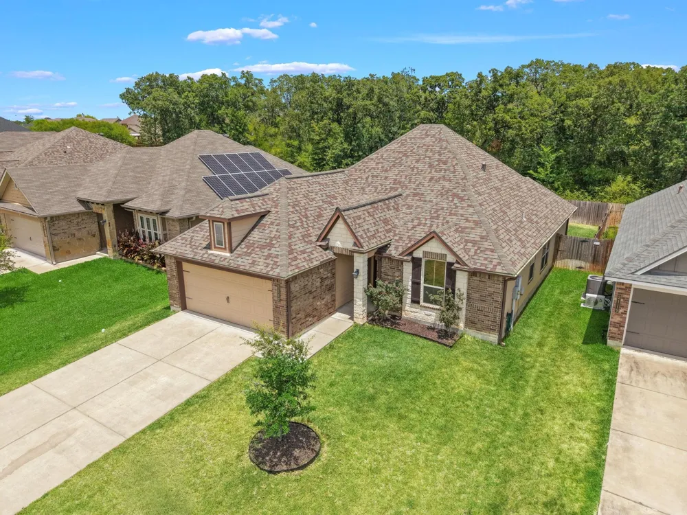 2117 Stubbs Drive Bryan, TX 77807