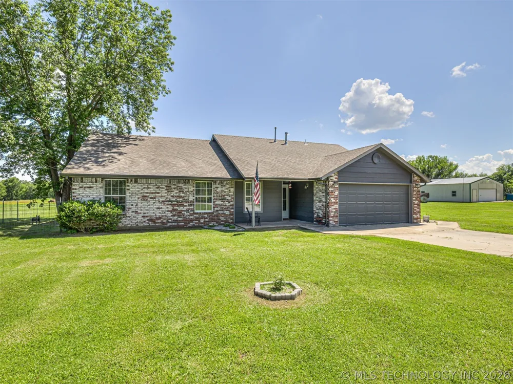1240 E 163rd Street Skiatook, OK 74070