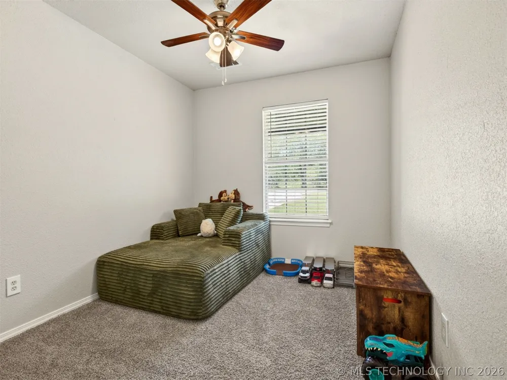 1240 E 163rd Street Skiatook, OK 74070