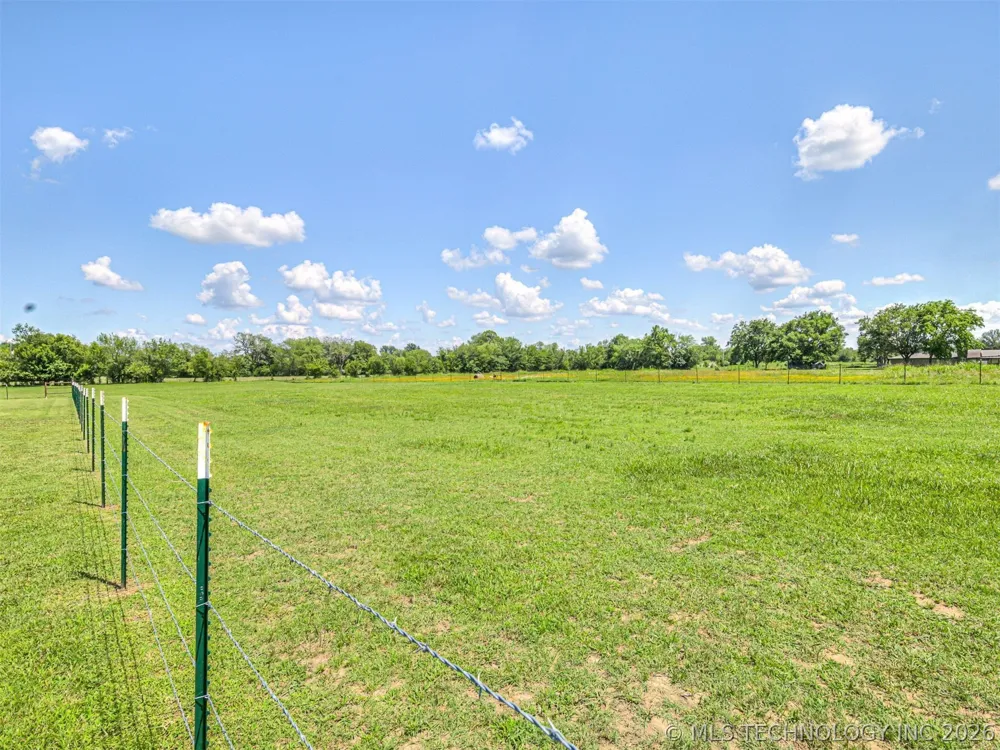 1240 E 163rd Street Skiatook, OK 74070