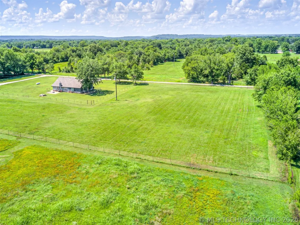 1240 E 163rd Street Skiatook, OK 74070