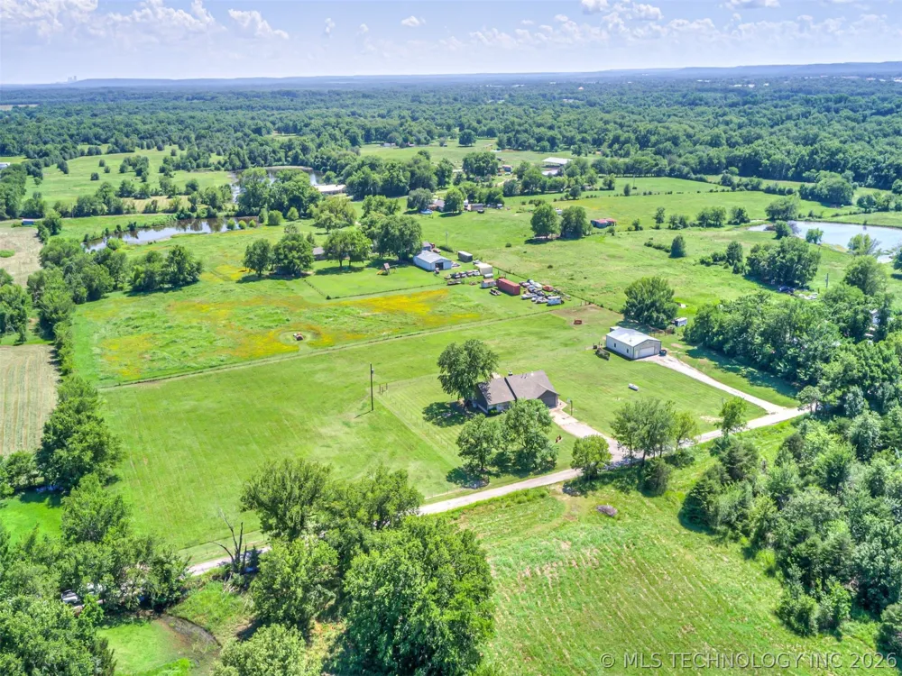 1240 E 163rd Street Skiatook, OK 74070