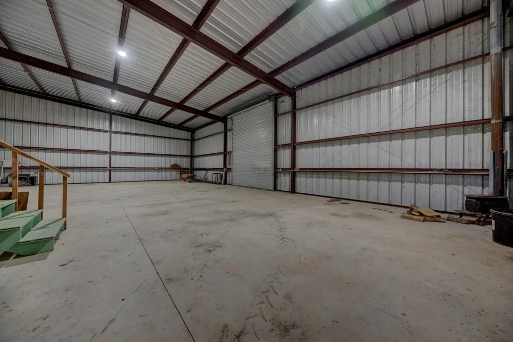 225 Private Road 4007 Hallettsville, TX 77964
