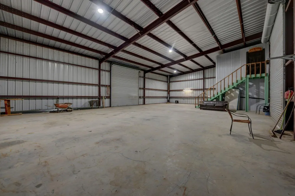 225 Private Road 4007 Hallettsville, TX 77964
