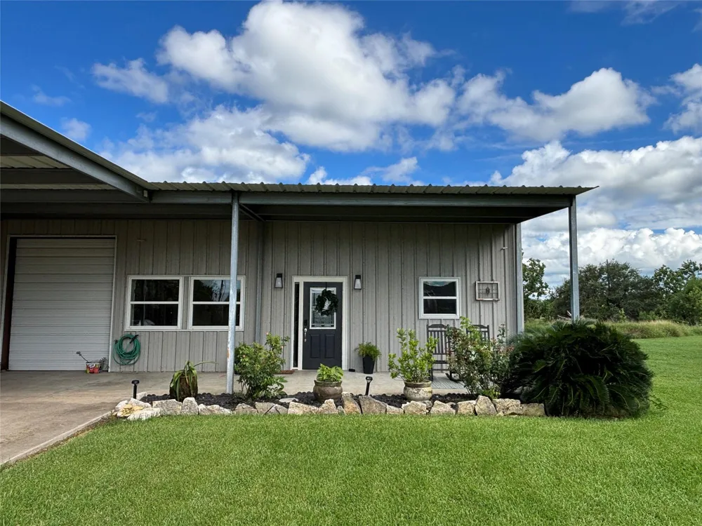 509 Seakist Road Port Lavaca, TX 77979