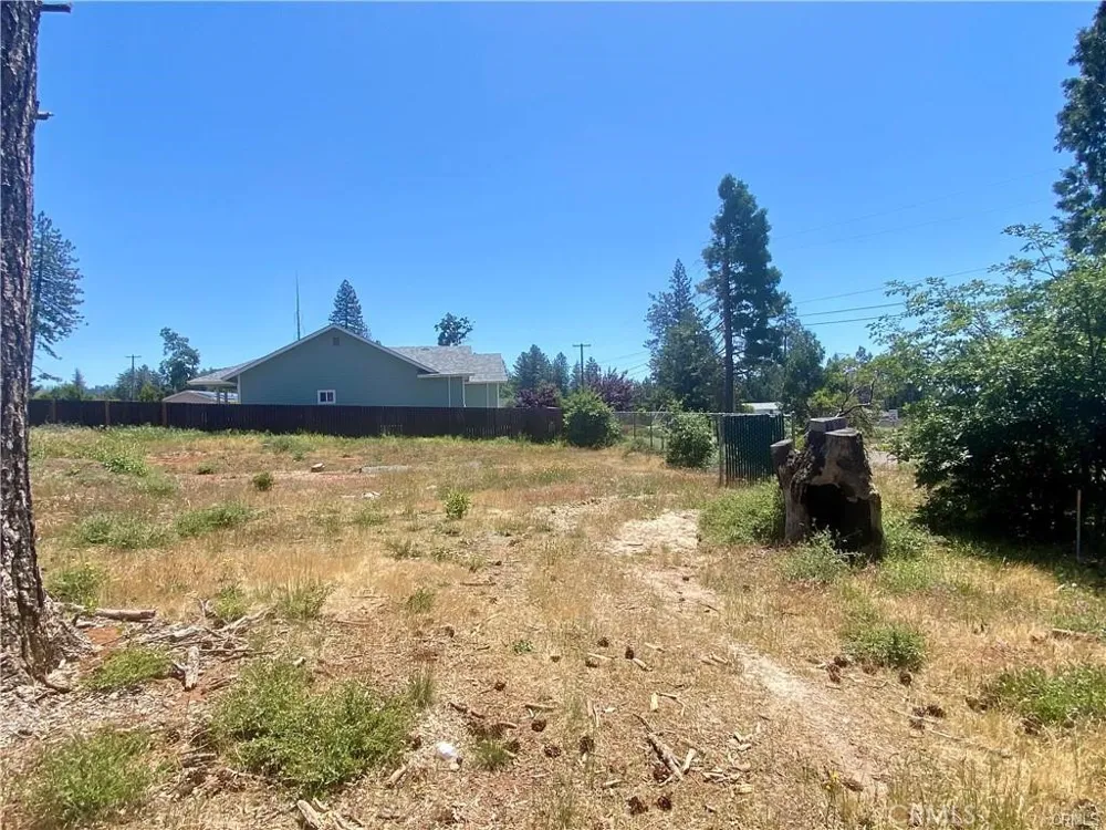 14166 Creston Magalia, CA 95954