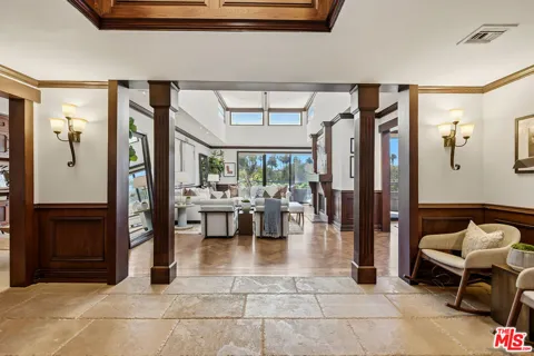450 Maple Drive #501