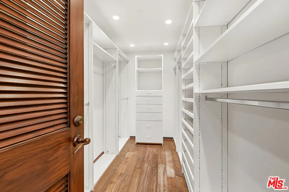 450 Maple Drive #501 Beverly Hills, CA 90210