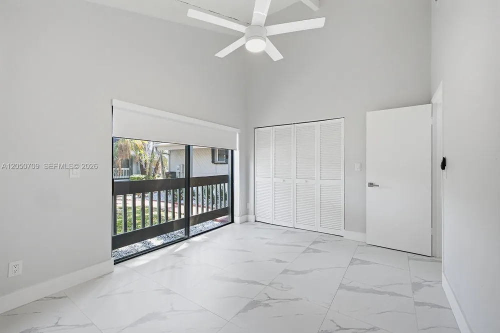 605 Leslie Dr Hallandale Beach, FL 33009