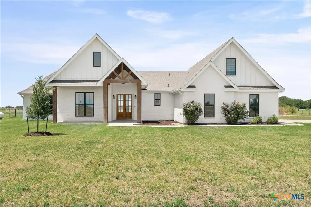 1060 Hackberry Road Salado, TX 76571