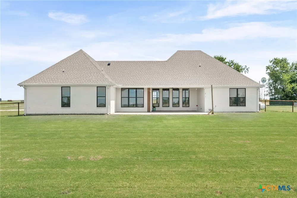1060 Hackberry Road Salado, TX 76571