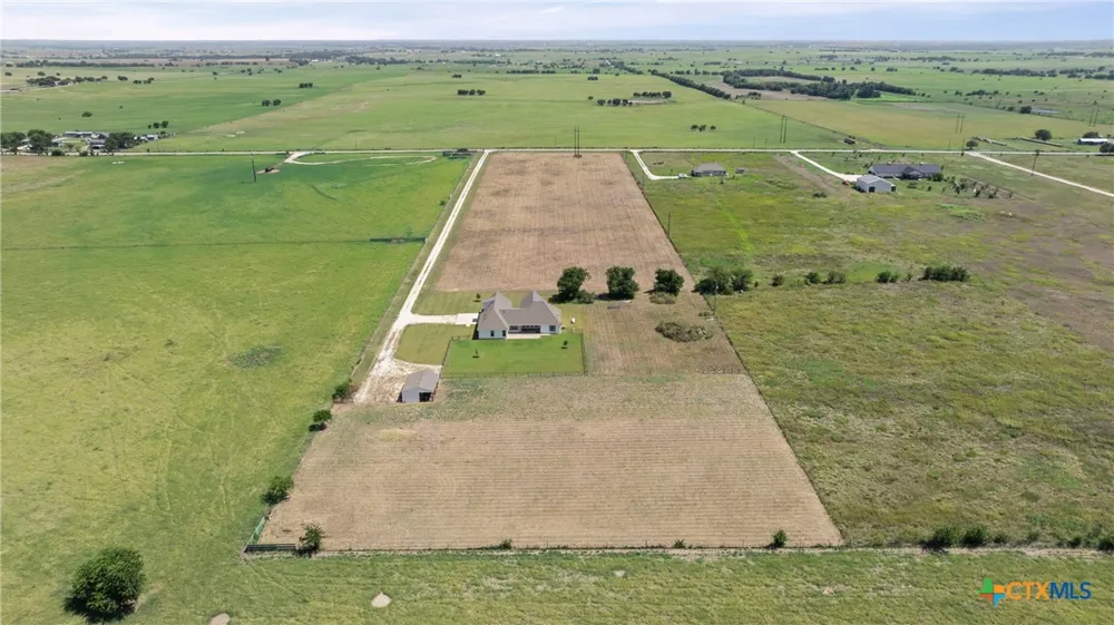 1060 Hackberry Road Salado, TX 76571