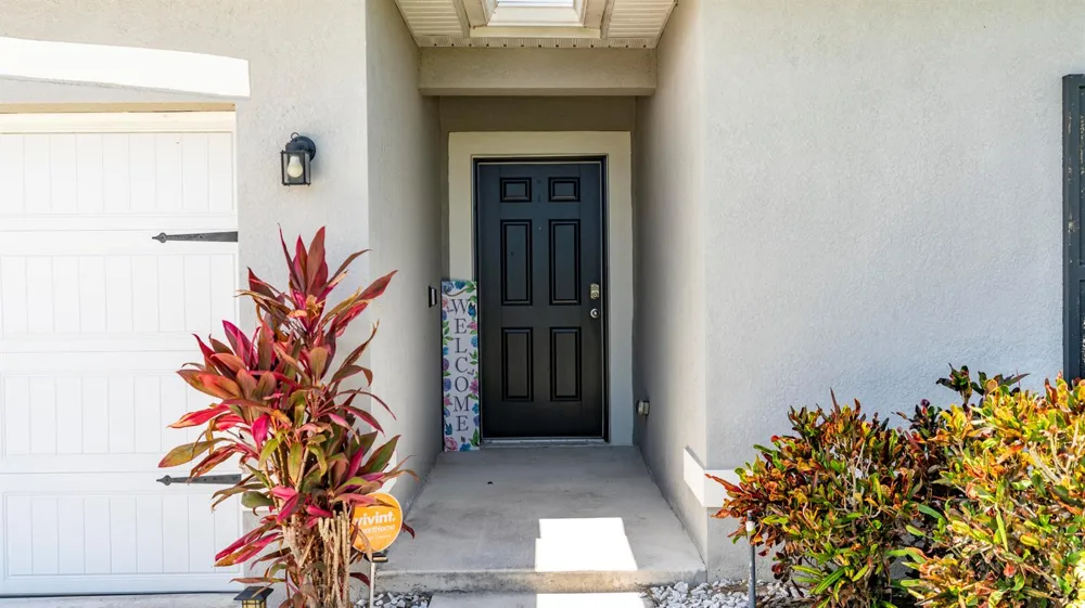 5344 Oakland Lake Circle Fort Pierce, FL 34951