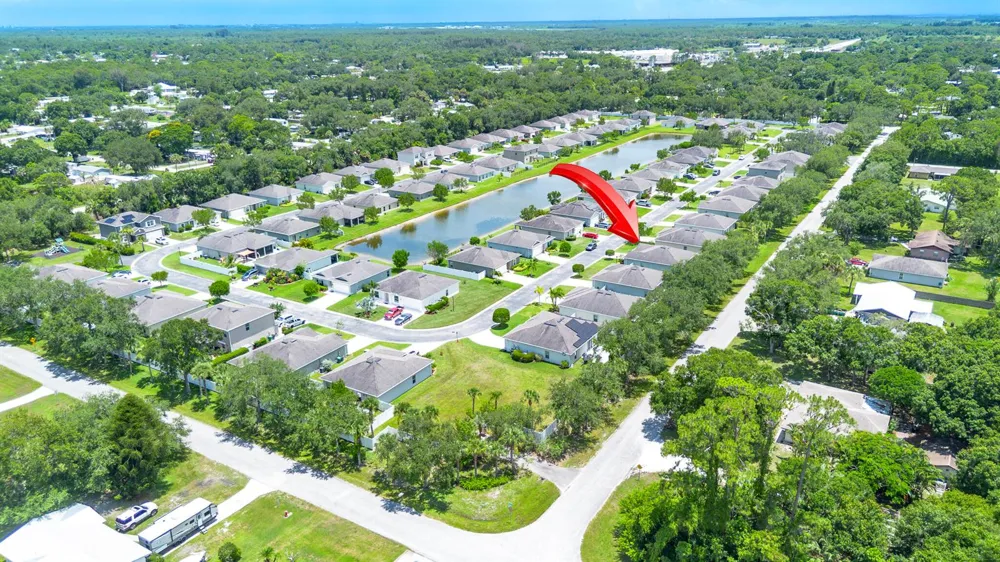 5344 Oakland Lake Circle Fort Pierce, FL 34951