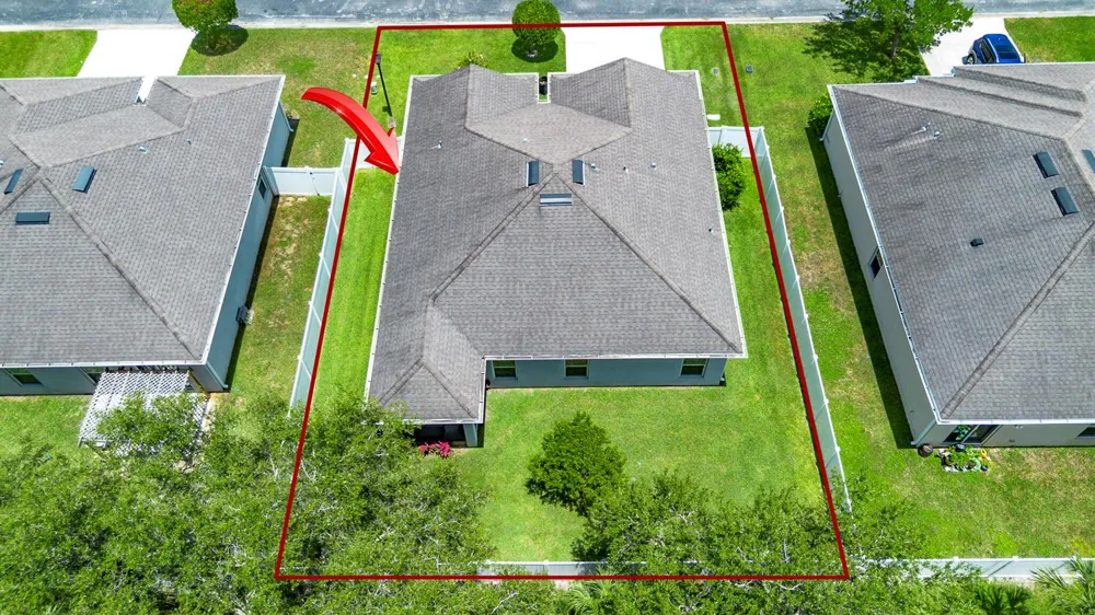 5344 Oakland Lake Circle Fort Pierce, FL 34951