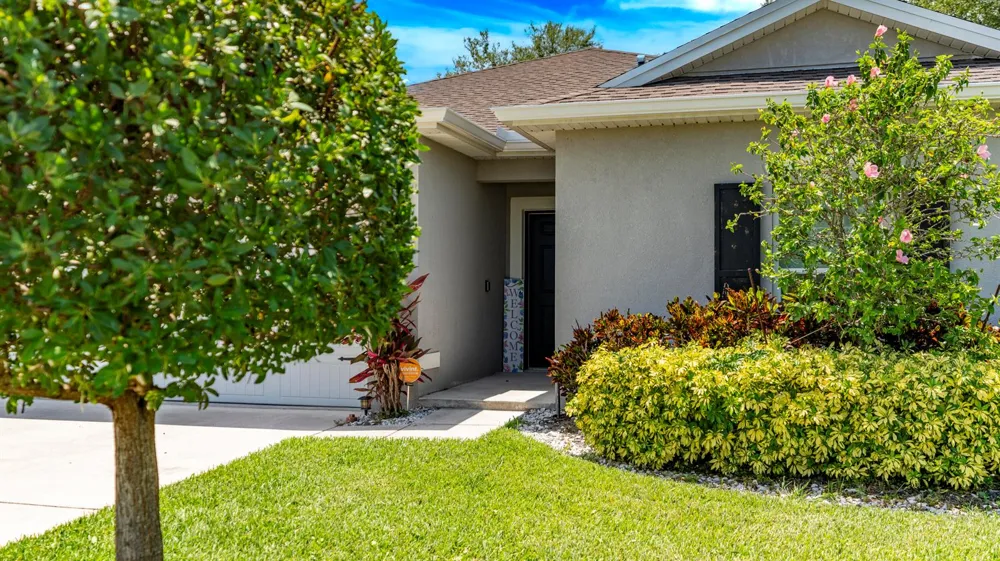 5344 Oakland Lake Circle Fort Pierce, FL 34951