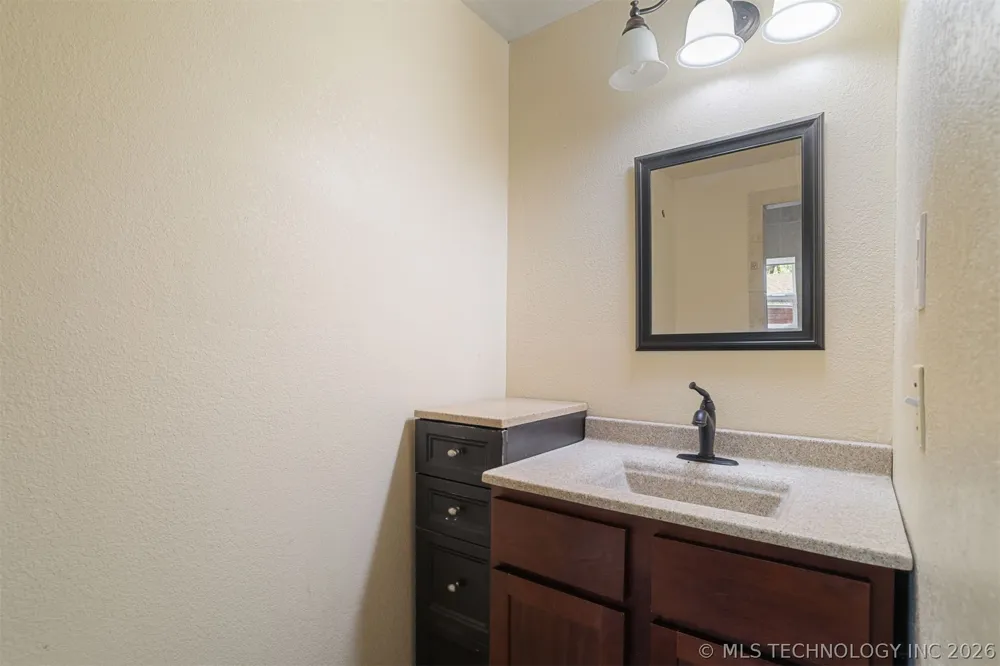5350 Center Street Madill, OK 73446