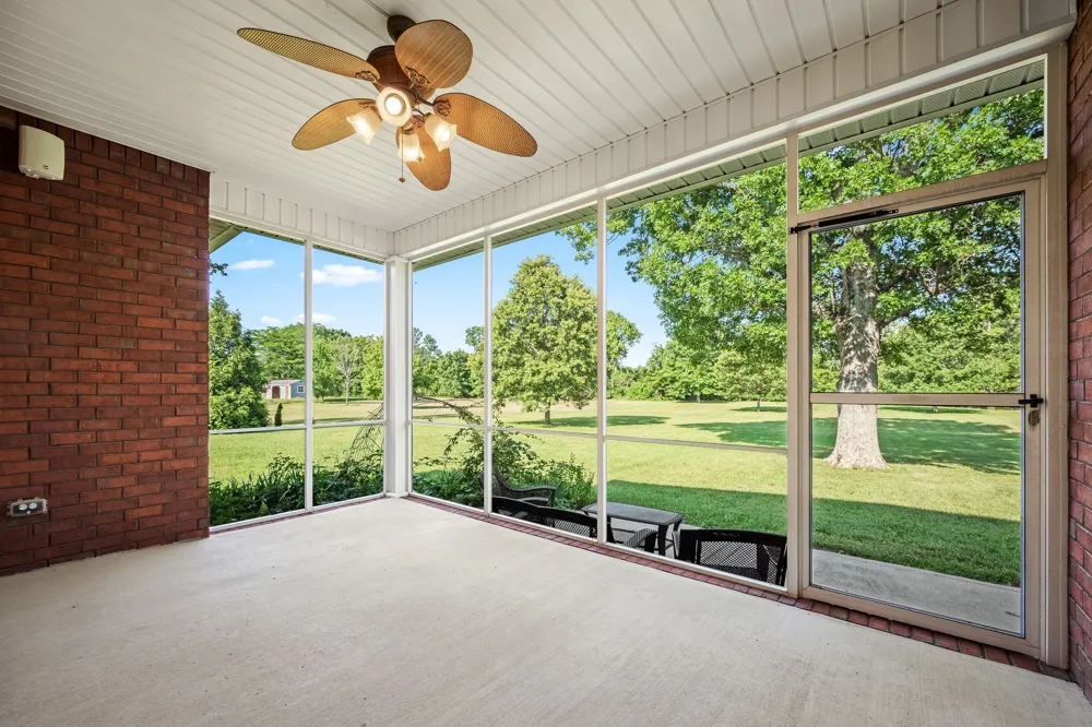 1725 N Lovvorn Rd Christiana, TN 37037
