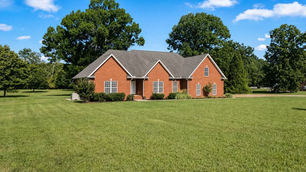 1725 N Lovvorn Rd Christiana, TN 37037
