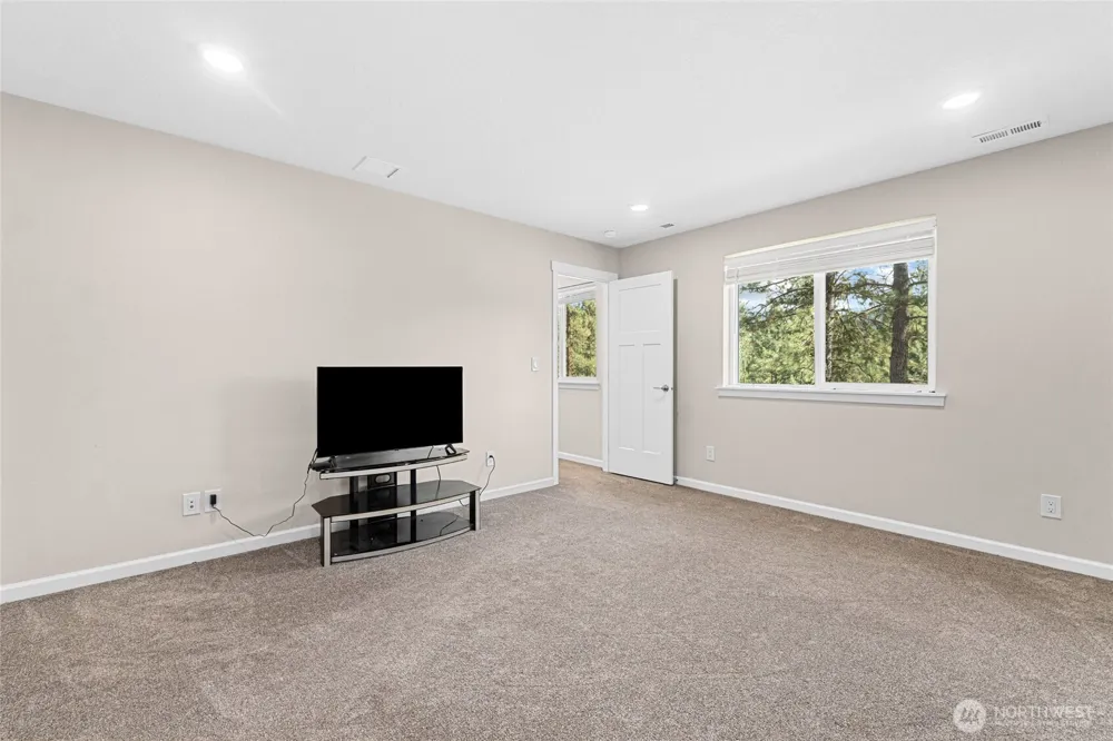 1320 Buckley Way Kettle Falls, WA 99141