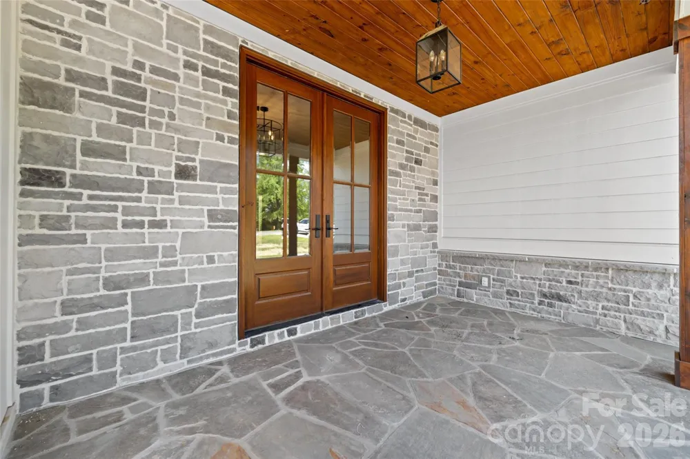 537 Riddle Mill Road Clover, SC 29710