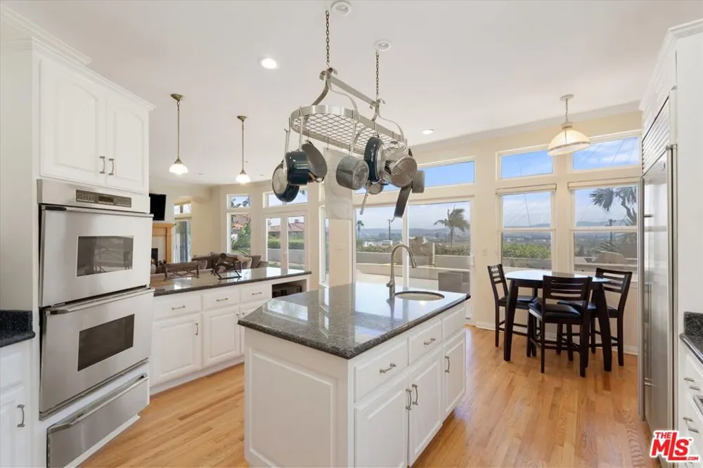 8261 Rees Street Playa del Rey, CA 90293