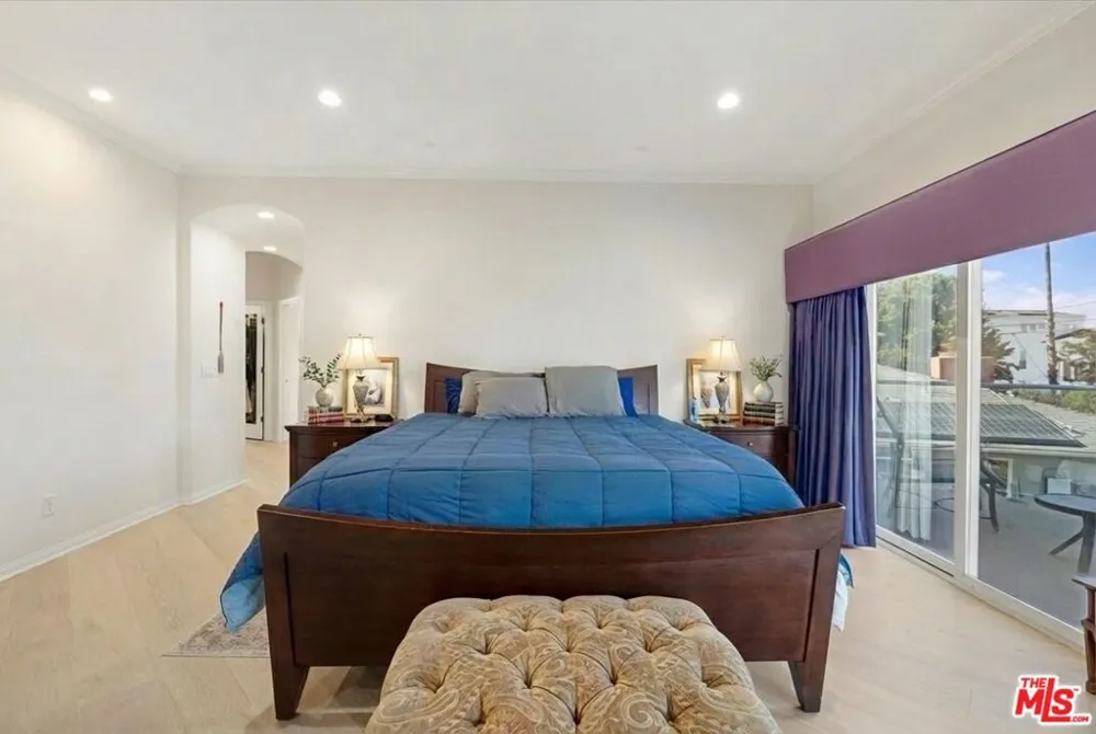 8261 Rees Street Playa del Rey, CA 90293