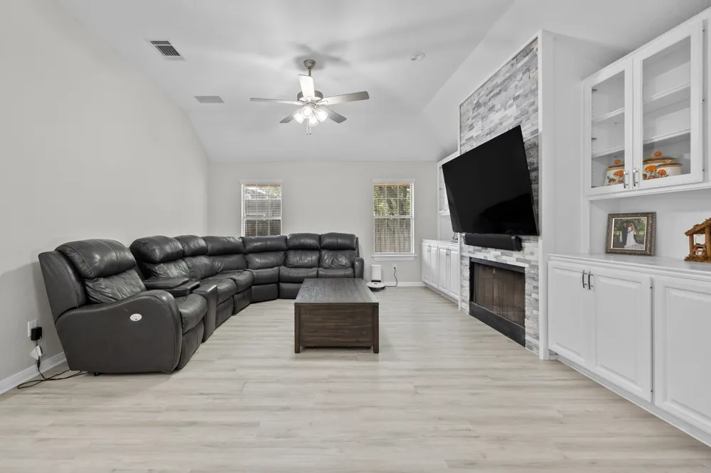 30112 Spyglass Circle Georgetown, TX 78628