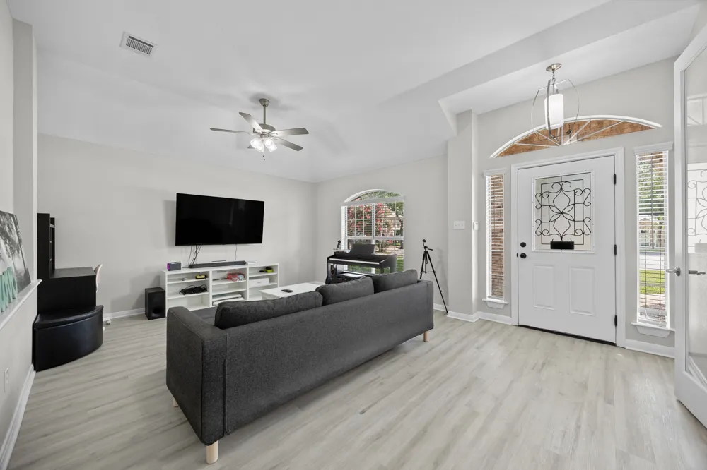 30112 Spyglass Circle Georgetown, TX 78628