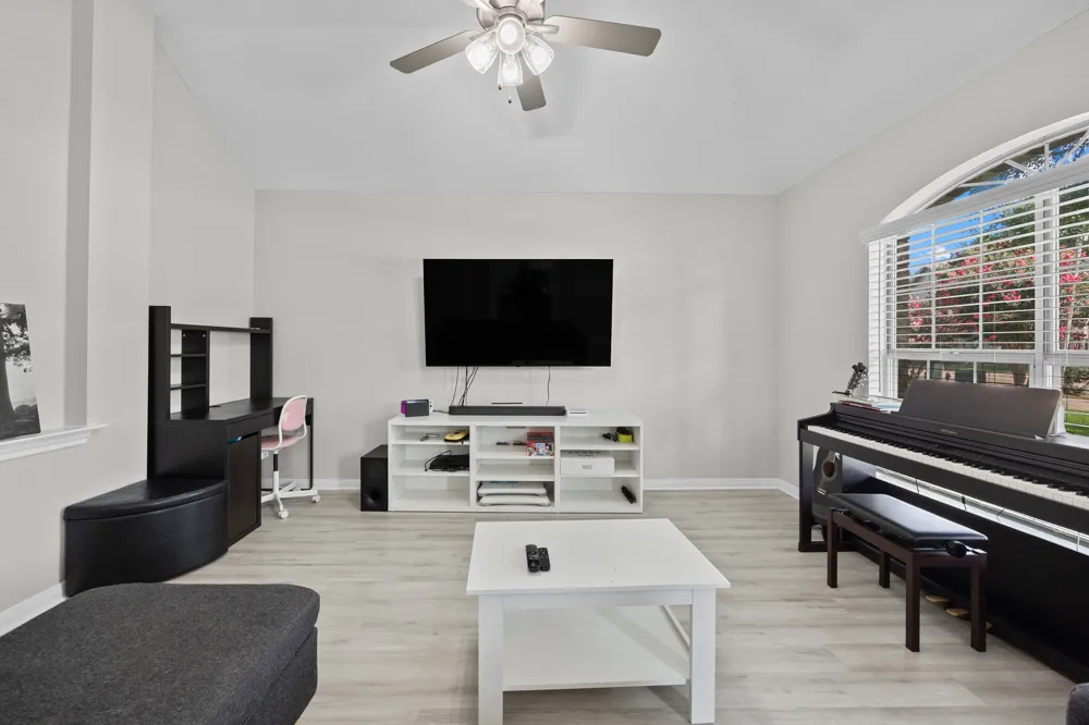 30112 Spyglass Circle Georgetown, TX 78628
