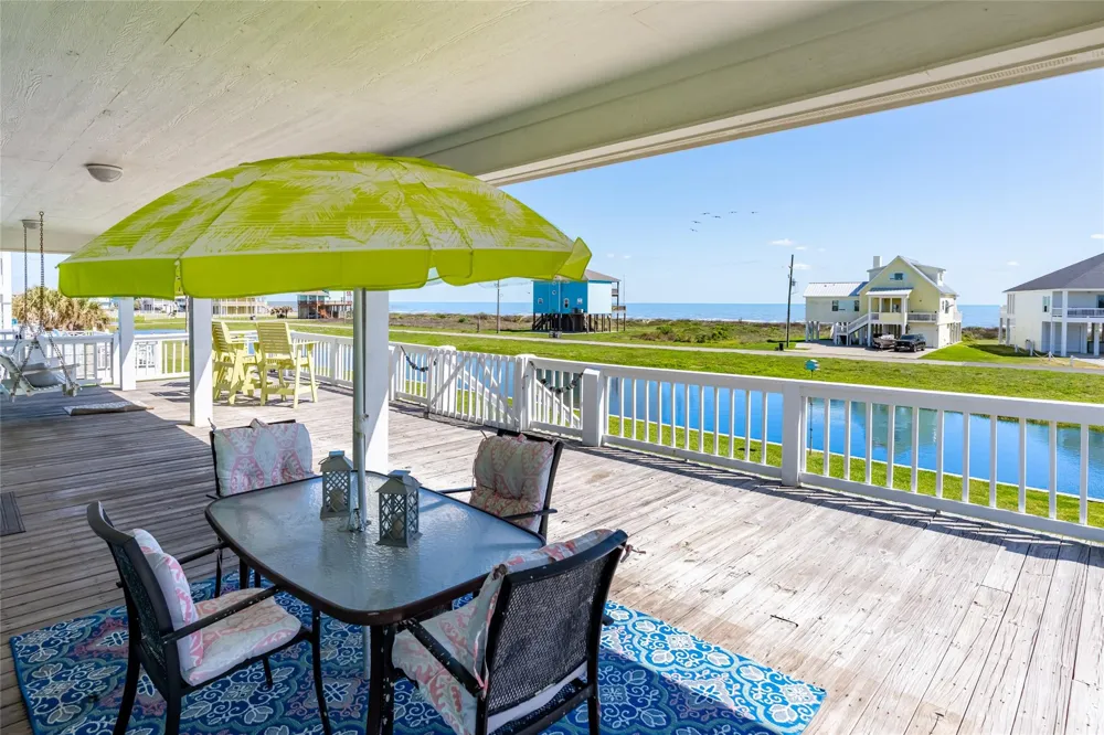 3174 Sea Castle Drive Crystal Beach, TX 77650