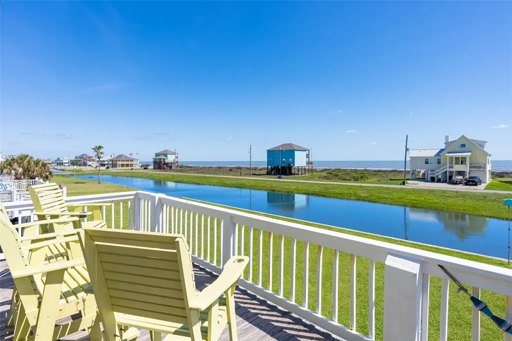 3174 Sea Castle Drive Crystal Beach, TX 77650