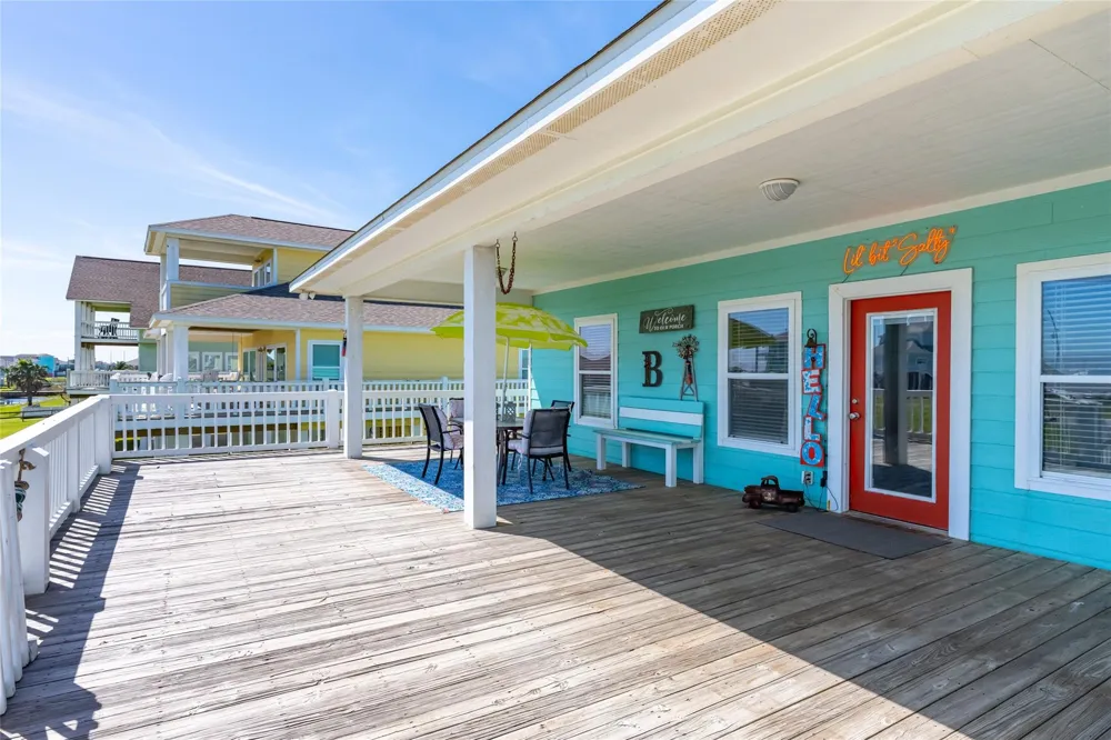 3174 Sea Castle Drive Crystal Beach, TX 77650