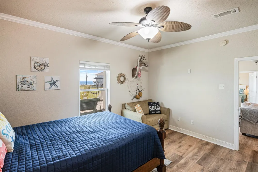3174 Sea Castle Drive Crystal Beach, TX 77650