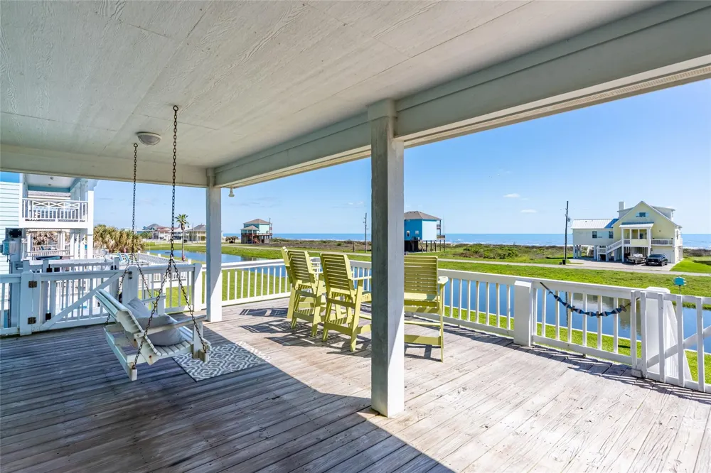 3174 Sea Castle Drive Crystal Beach, TX 77650