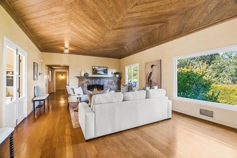 31 S Circle Dr Santa Cruz, CA 95060