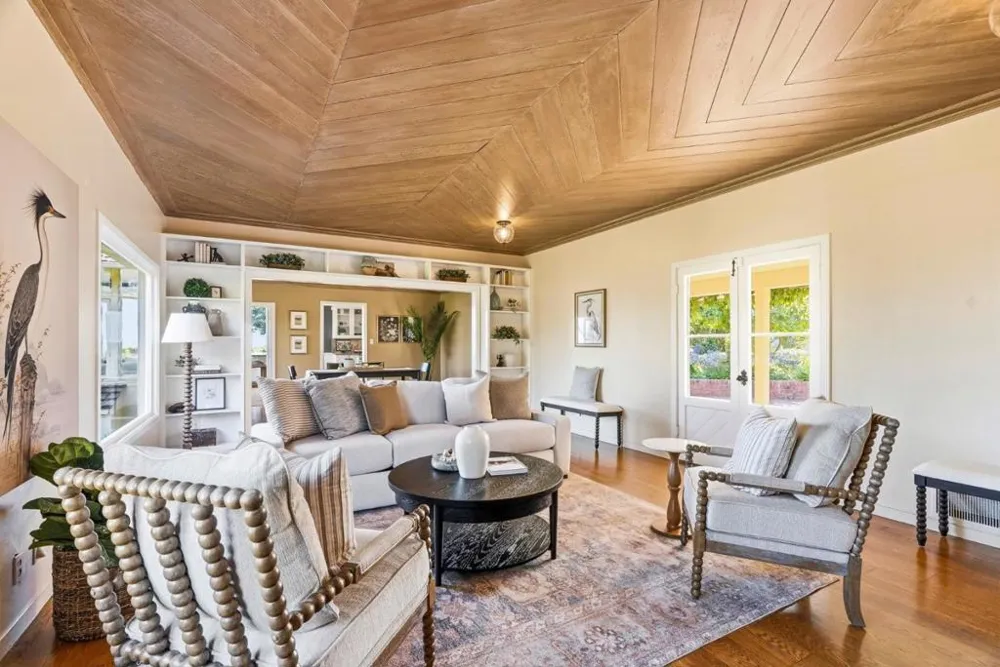 31 S Circle Dr Santa Cruz, CA 95060