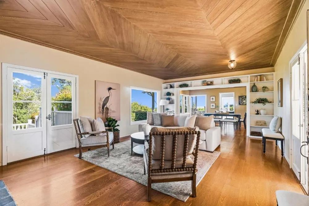 31 S Circle Dr Santa Cruz, CA 95060