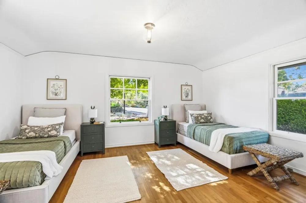 31 S Circle Dr Santa Cruz, CA 95060