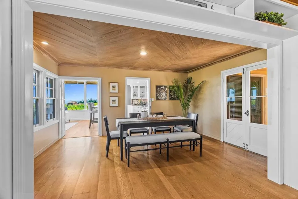 31 S Circle Dr Santa Cruz, CA 95060