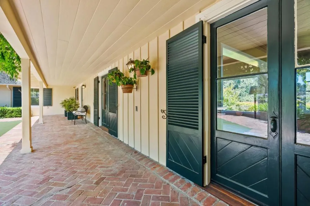 31 S Circle Dr Santa Cruz, CA 95060