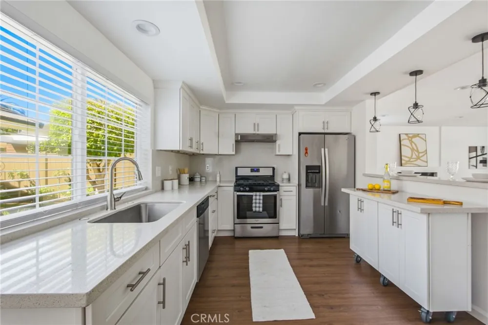4981 Paseo Segovia Irvine, CA 92603