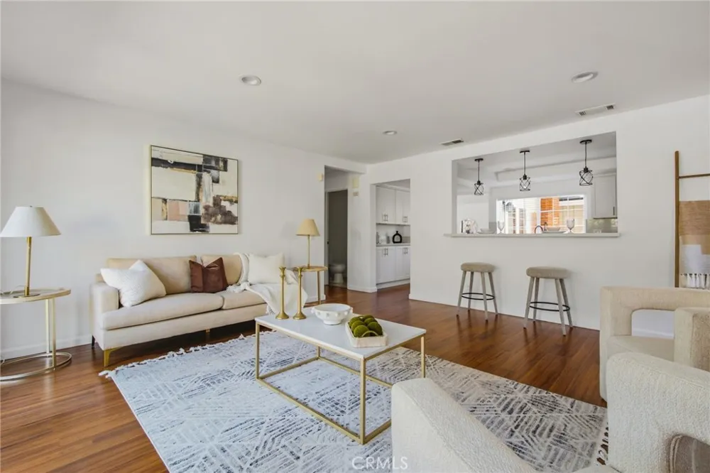 4981 Paseo Segovia Irvine, CA 92603