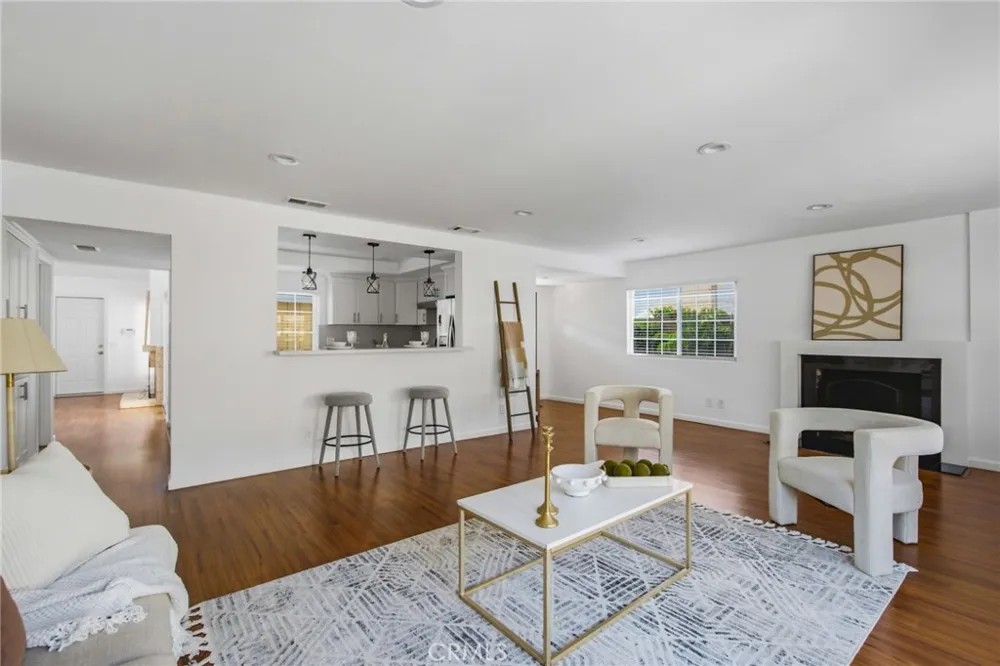 4981 Paseo Segovia Irvine, CA 92603