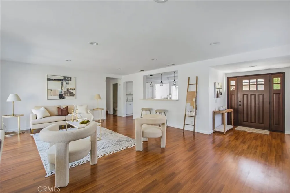 4981 Paseo Segovia Irvine, CA 92603