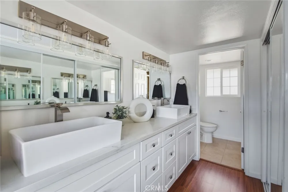 4981 Paseo Segovia Irvine, CA 92603
